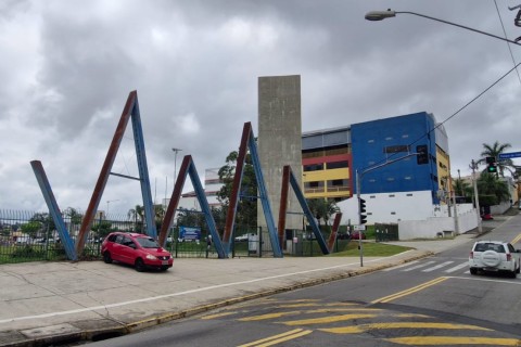 Parques de Mogi das Cruzes recebem projeto ‘Revisitando as Amarelinhas’, de Paulo Seccomandi
