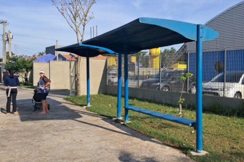 Prefeitura de Mogi instala 16 novos pontos de ônibus com abrigo